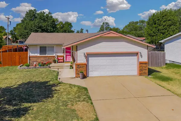 1416 N Park St, Wellington, KS 67152
