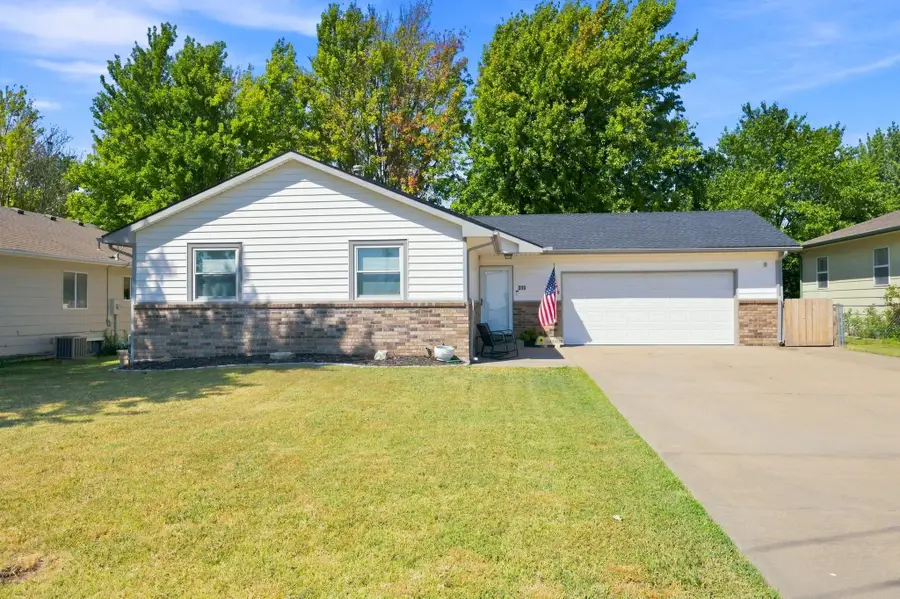 313 S Goddard Rd, Goddard, KS 67052 - #2