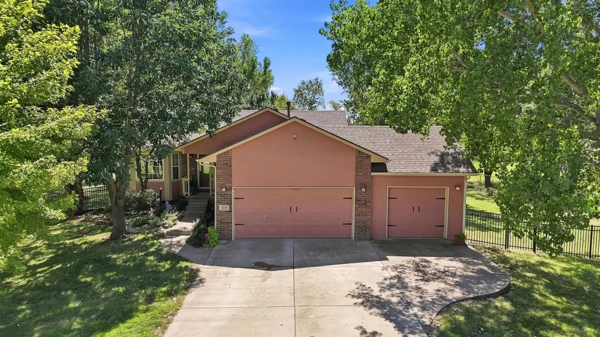 2245 E 84th St S, Haysville, KS 67060 - #1