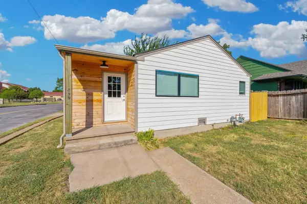 859 S Fountain, Wichita, KS 67218