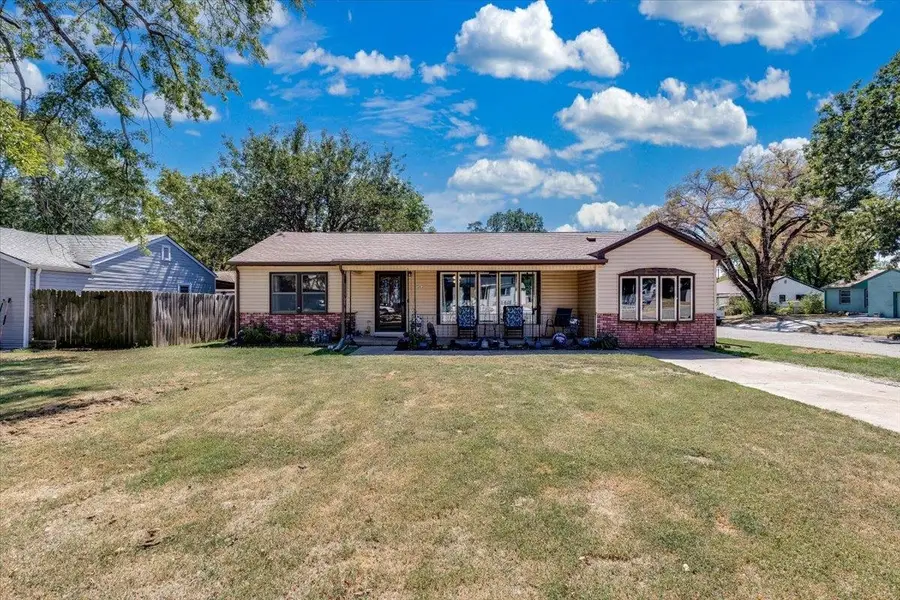 203 Martha Ave, Mulvane, KS 67110-1468 - #2