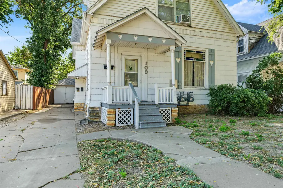 109 S Front St, Salina, KS 67401 - #2