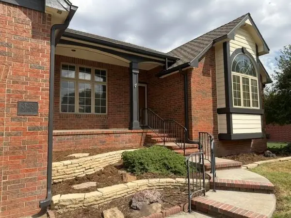 328 Campus Ct, North Newton, KS 67117
