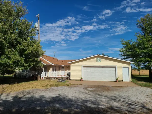 11058 161st, Burden, KS 67019