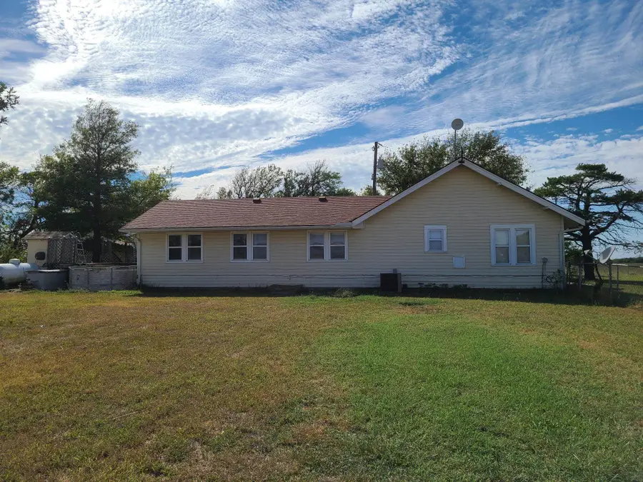 11058 161st, Burden, KS 67019 - #2