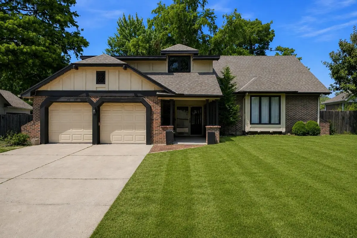 8410 E Overbrook St, Wichita, KS 67206 - #1