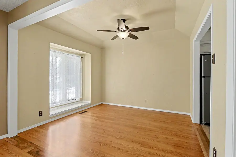 661 N Oak Ct, Derby, KS 67037 - #3