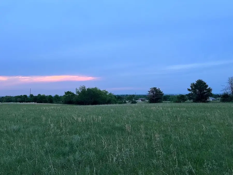 1407 W 33rd, Winfield, KS 67156 - #3