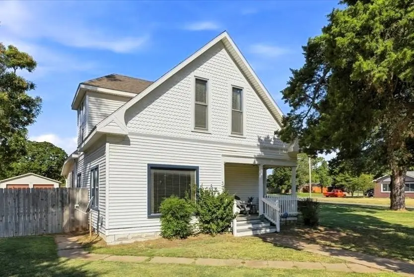 37 N Boyd St, Caldwell, KS 67022 - #1