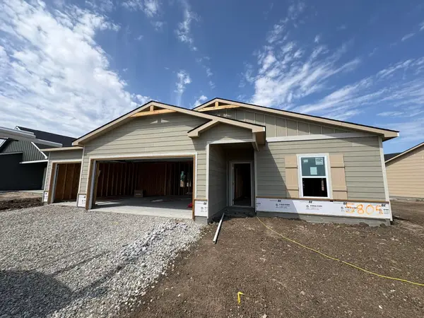 5805 Plumthicket St, Bel Aire, KS 67226