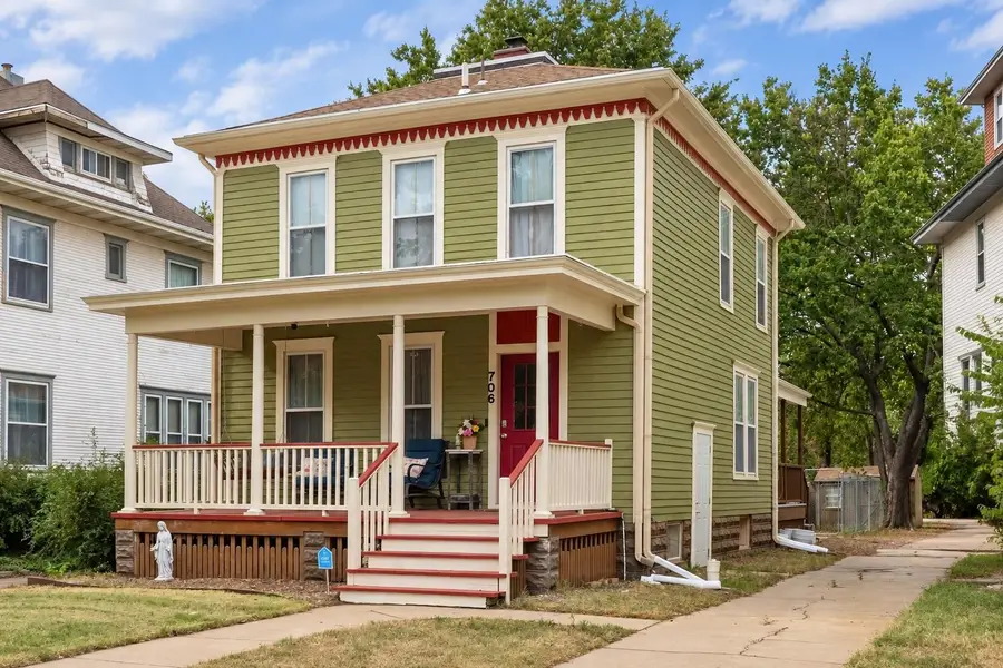 706 W Ash St, Salina, KS 67401 - #2