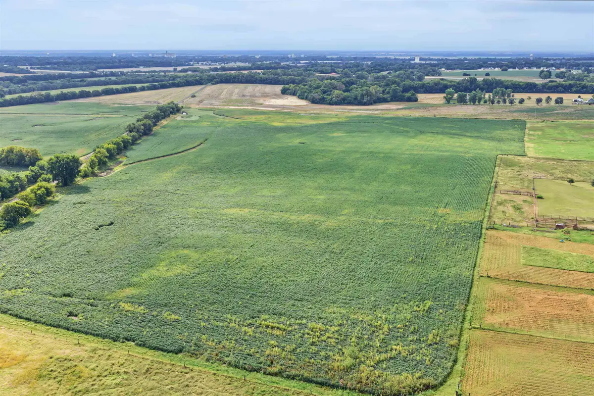 00000 Flag Rd, Abilene, KS 67410 - #1