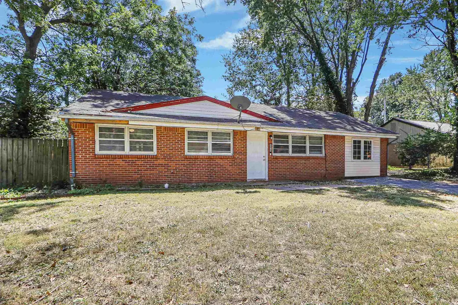 2213 Todd Rd, Manhattan, KS 66502-3443 - #2