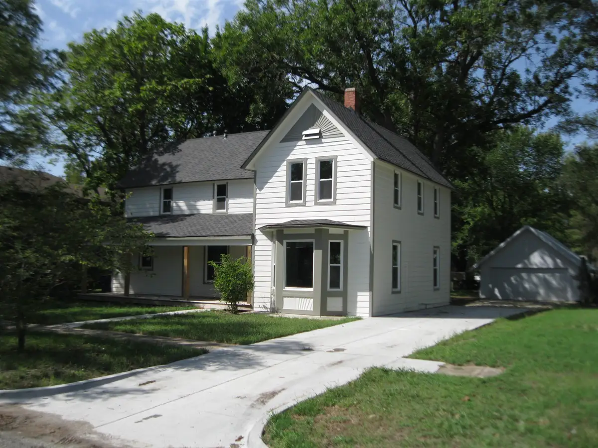 209 N Oak, Whitewater, KS 67154 - #1