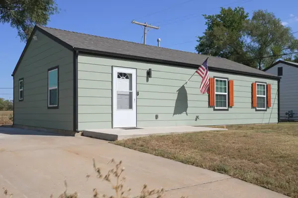 6559 N West Park View St, Park City, KS 67219