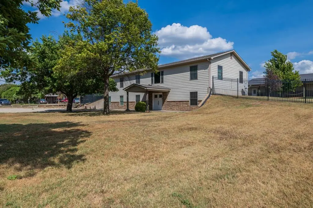 11967 SW 99th St, Augusta, KS 67010 - #1