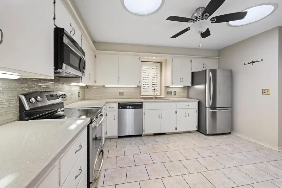 641 N Woodlawn St, Apt 36, Wichita, KS 67208-3669 - #3