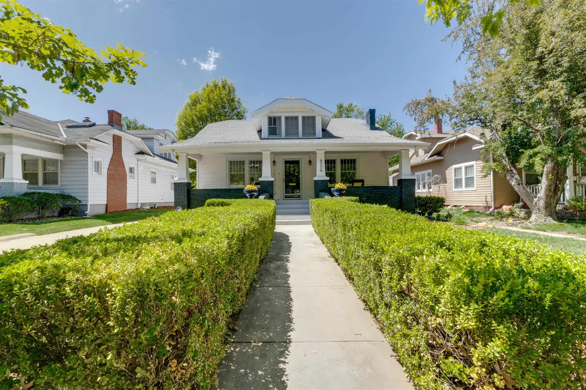 347 N Broadview Ave, Wichita, KS 67208 - #1