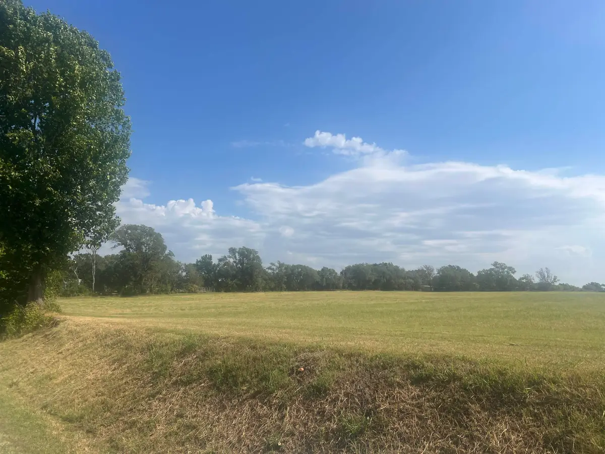 vacant Centennial, Arkansas City, KS 67005 - #1