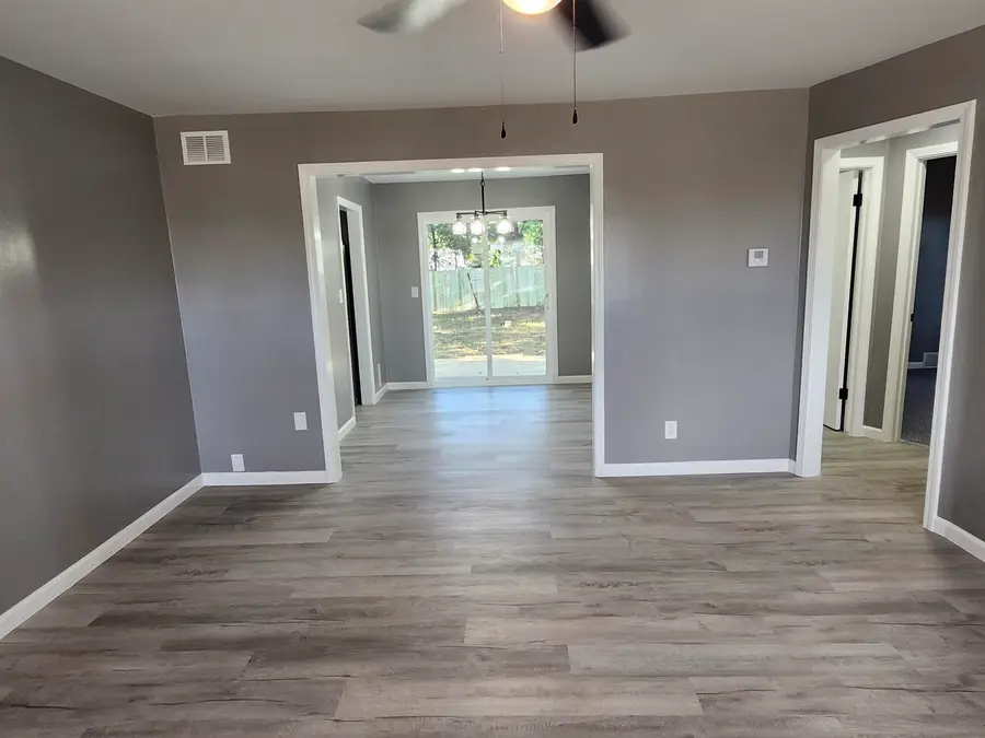 5908 E Kinkaid St, Wichita, KS 67218 - #3