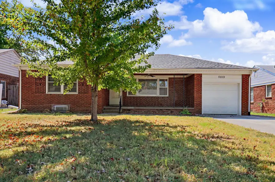 5819 E Oakwood Dr, Wichita, KS 67208 - #2