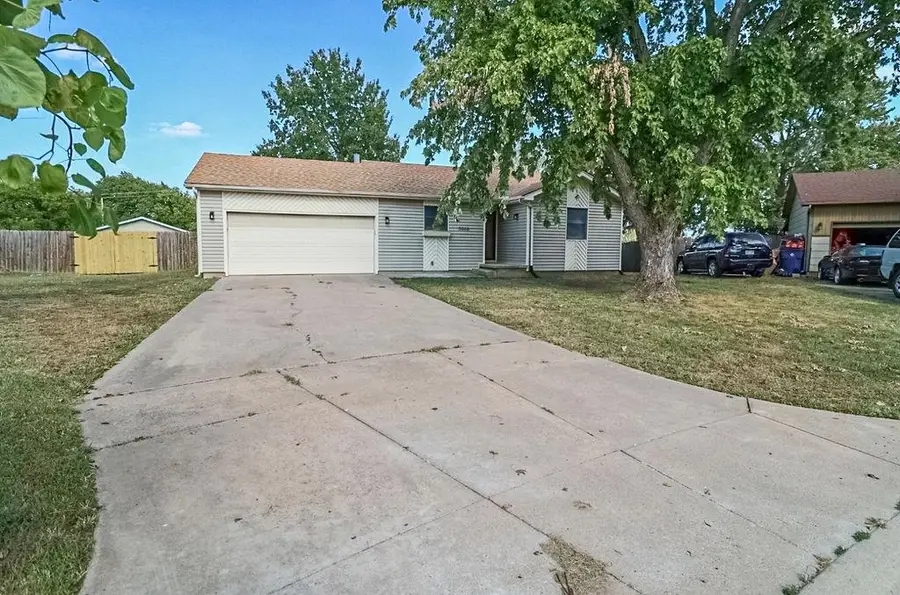 3908 S Gilda Cir, Wichita, KS 67215 - #2