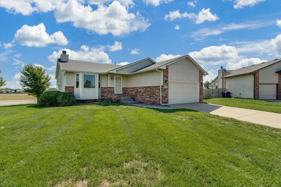 12013 W Grant Ct, Wichita, KS 67235 - #2
