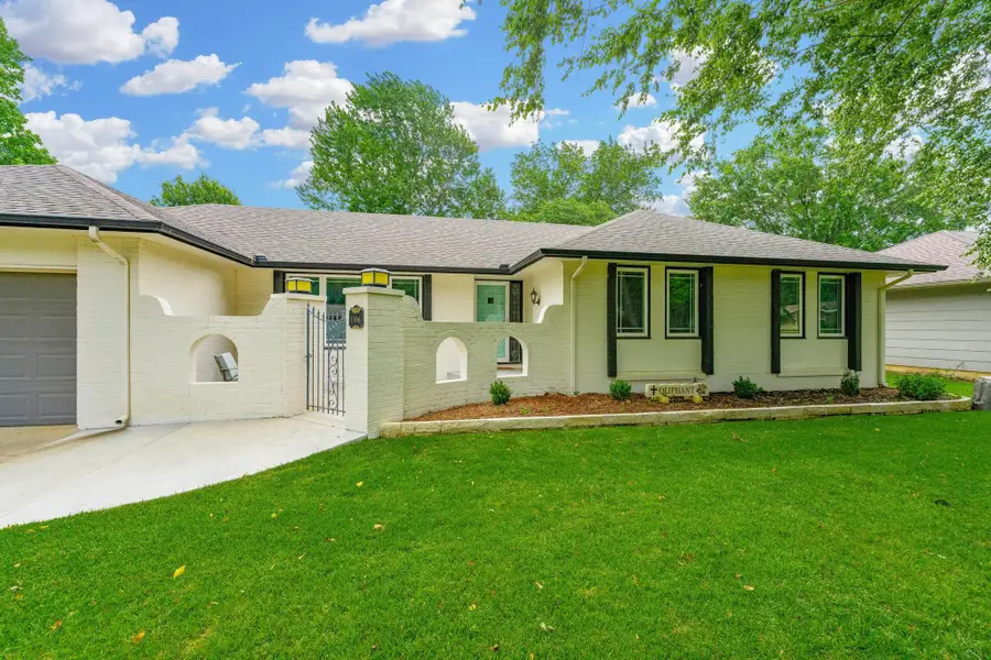 1366 N Caddy Ln, Wichita, KS 67212 - #3