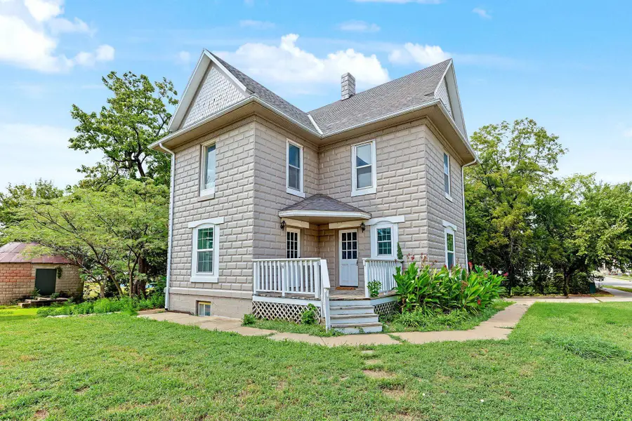 202 W Blair, Mulvane, KS 67110 - #2