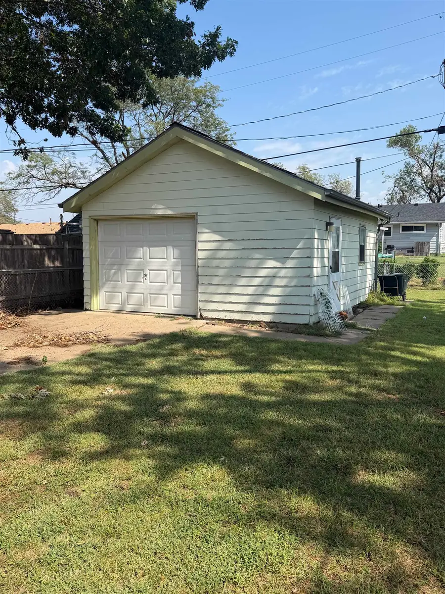 Address Withheld By Seller, Salina, KS 67401 - #2