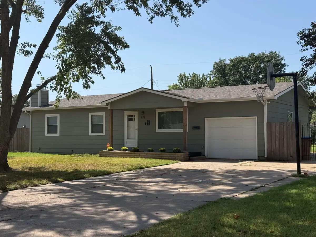 971 N Country Acres, Wichita, KS 67212 - #1