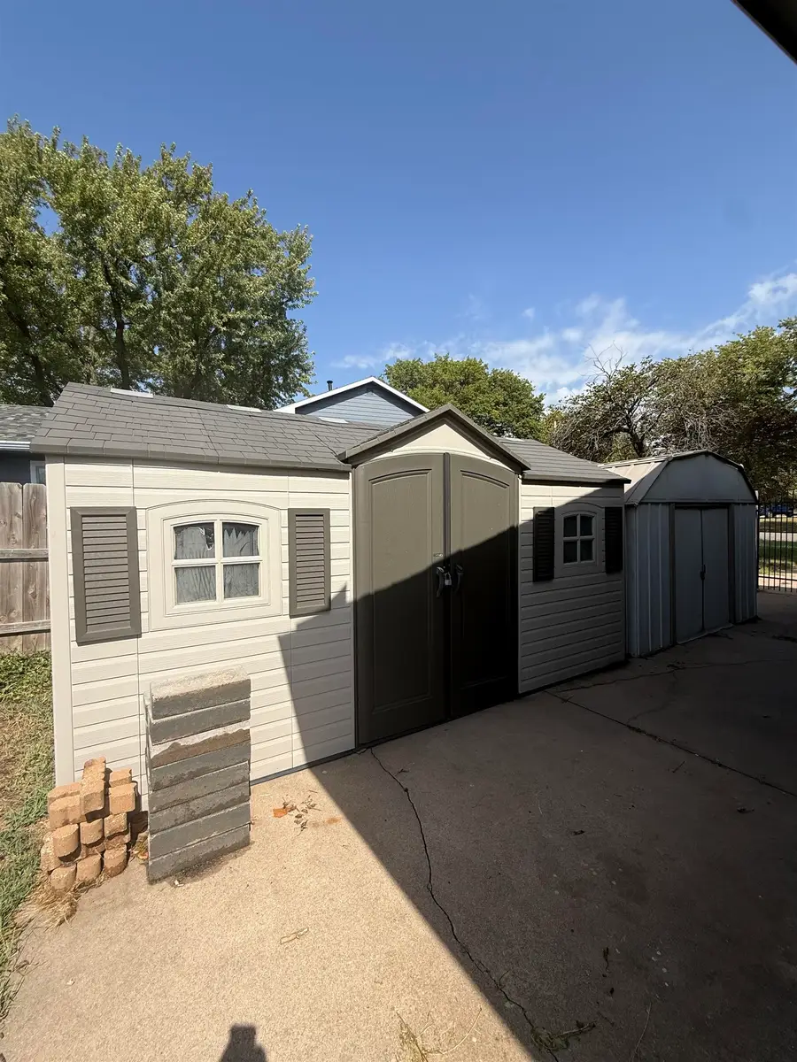 971 N Country Acres, Wichita, KS 67212 - #3