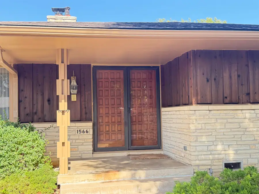 1566 N West Lynn, Wichita, KS 67212 - #3