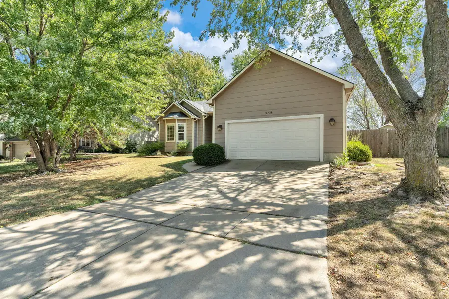 2738 N Beacon Hill Ct, Wichita, KS 67220 - #3