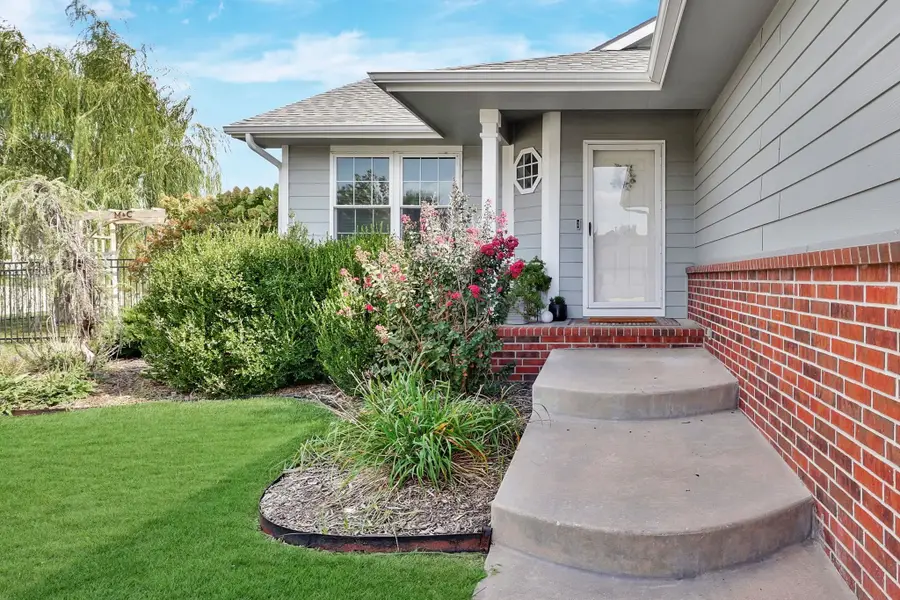 2417 N Woodridge Ct., Wichita, KS 67226 - #3