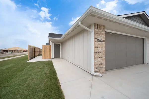 11778 W Wildwood St #100, Wichita, KS 67215