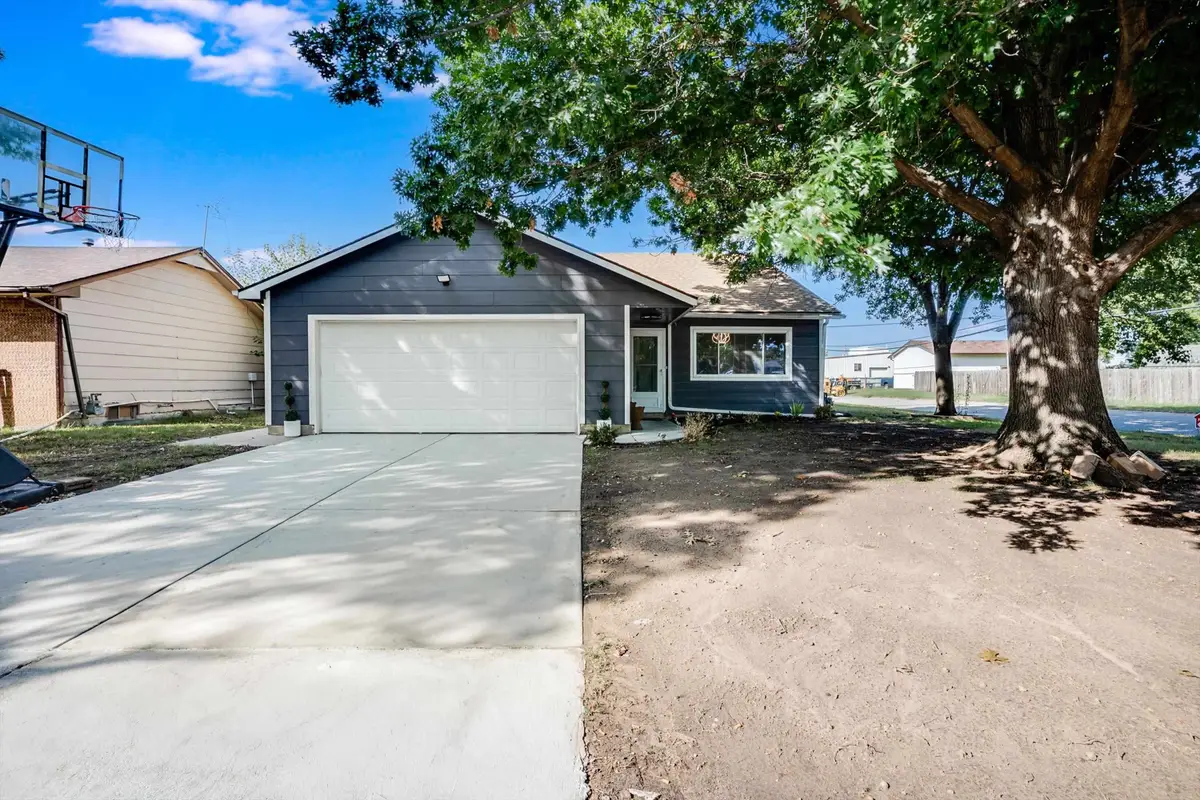 2902 W Maxwell Ave, Wichita, KS 67217-1330 - #1