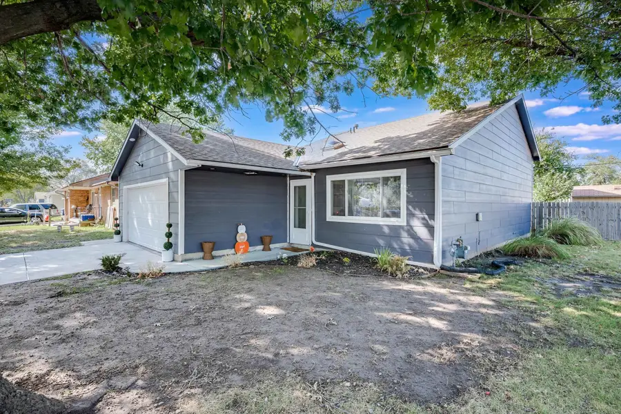 2902 W Maxwell Ave, Wichita, KS 67217-1330 - #2