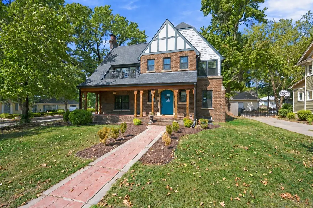 3330 Country Club Pl, Wichita, KS 67208 - #1