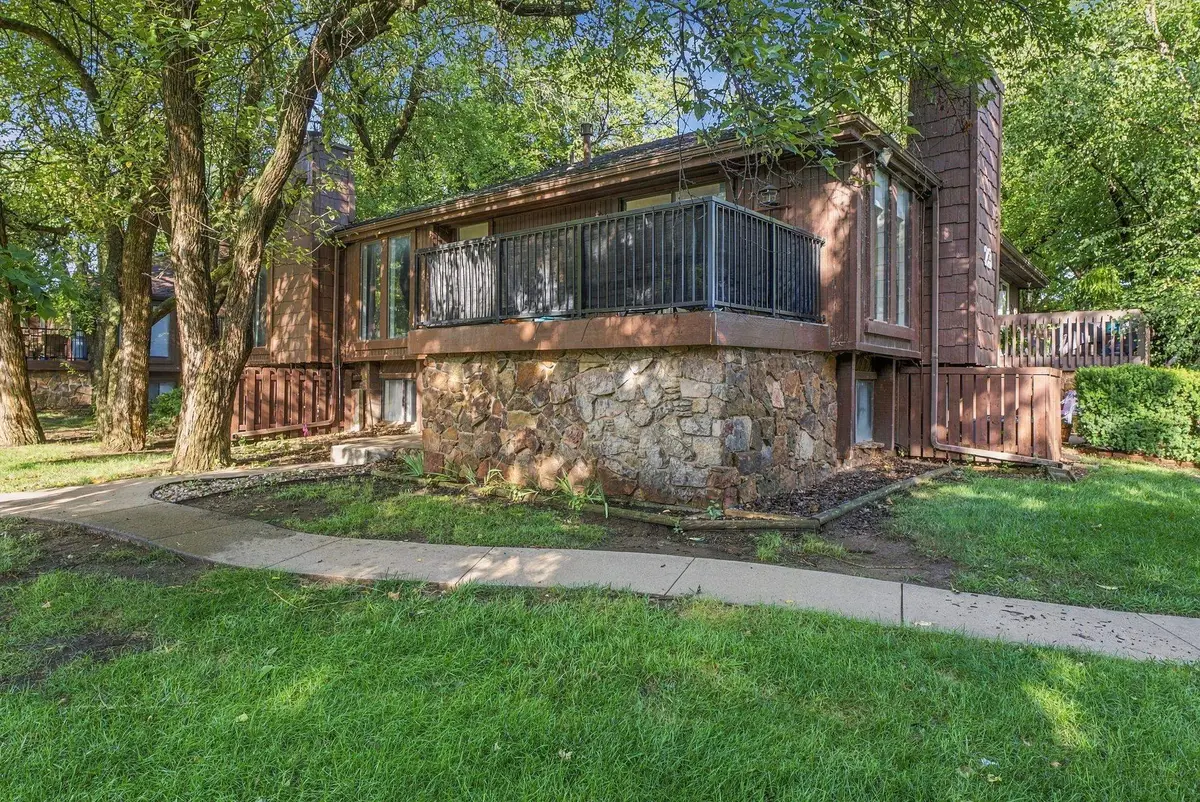 2421 S Yellowstone St #2302, Wichita, KS 67215 - #1
