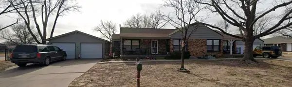 2501 W 11th St N, Wichita, KS 67203