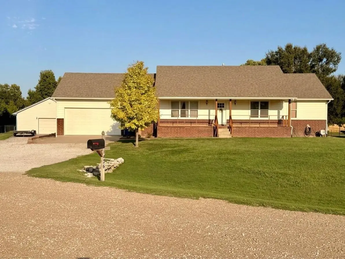 8426 S Minnesota Cir, Haysville, KS 67060 - #1