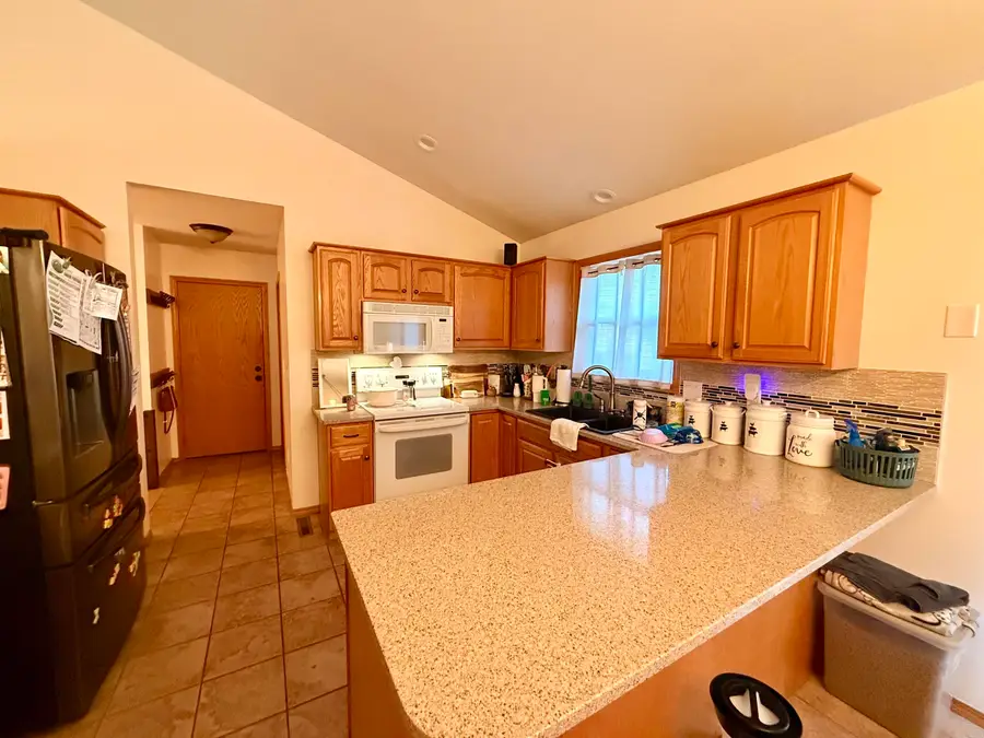 8426 S Minnesota Cir, Haysville, KS 67060 - #2