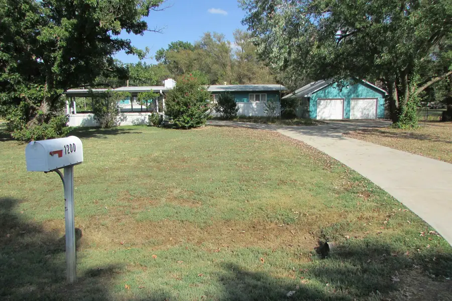 1200 S Keith Ave, Wichita, KS 67209 - #2
