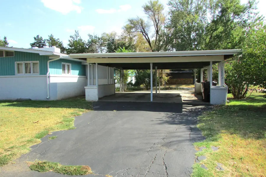 1200 S Keith Ave, Wichita, KS 67209 - #3
