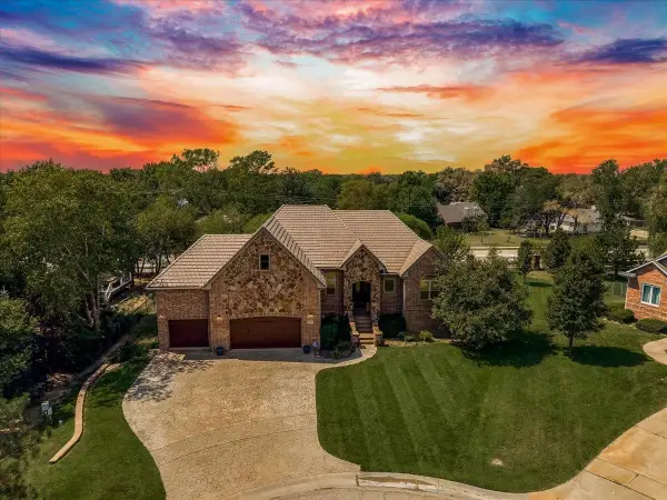 607 18th Fairway, Andover, KS 67002-9114