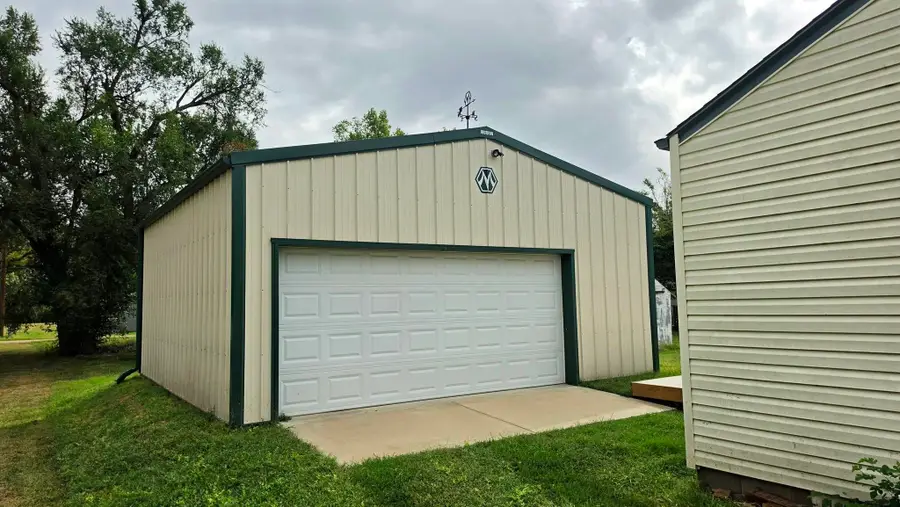 344 N Kansas Ave., Salina, KS 67401 - #2