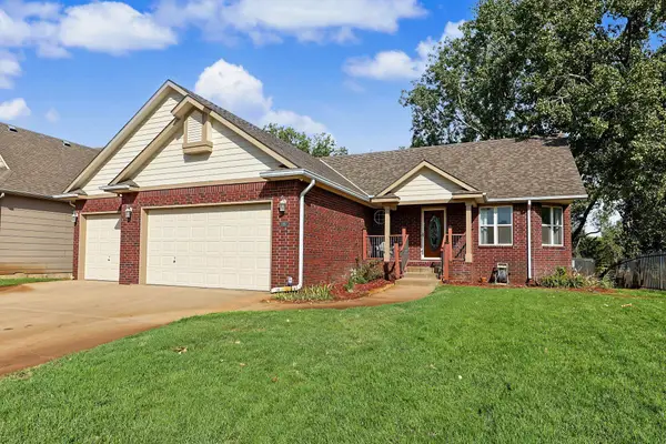 2553 N Hazelwood, Wichita, KS 67205
