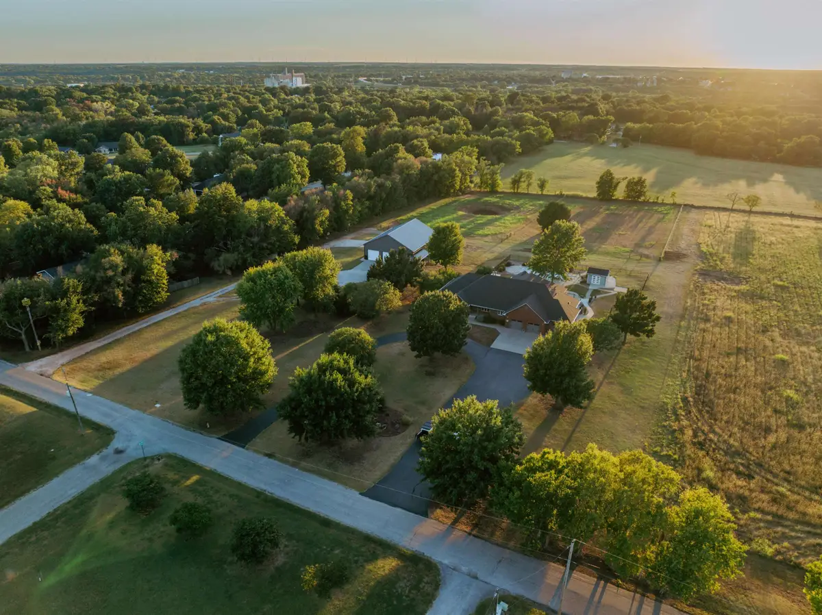 129 Springgate, Arkansas City, KS 67005 - #1