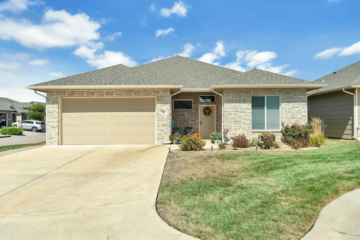 744 N Thornton, Wichita, KS 67235 - #1